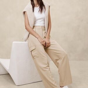 Banana Republic Khaki Cargo Pants